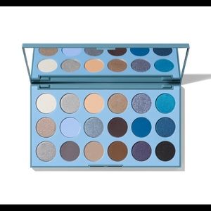 Morphe 18A Blue Ya Away Artistry Palette
